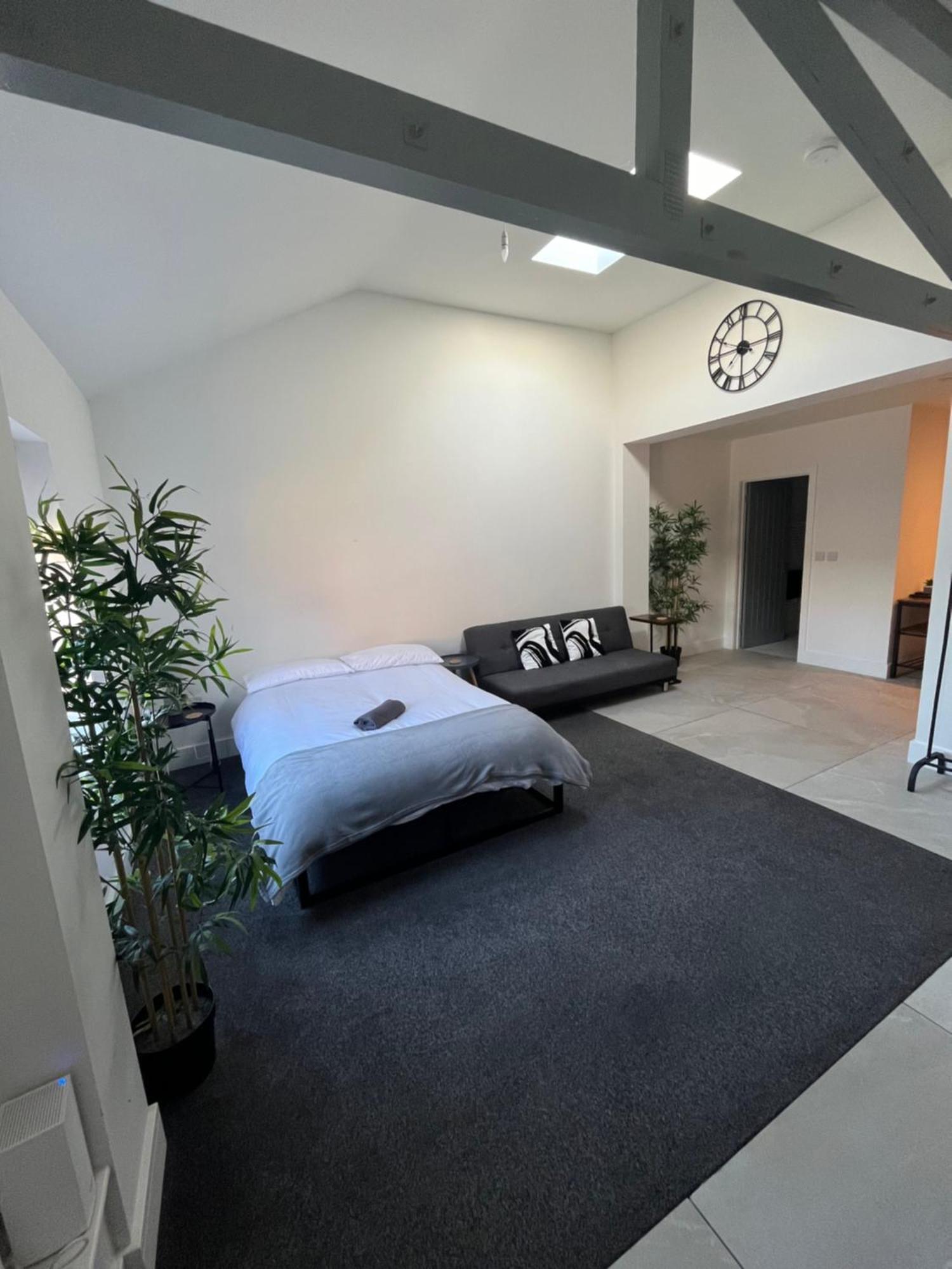 Entire Property In Downham Market, Serviced Accomodation Leilighet Eksteriør bilde